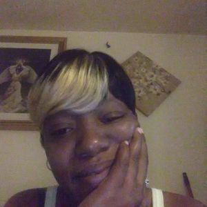 Meet your Posher, Gussie